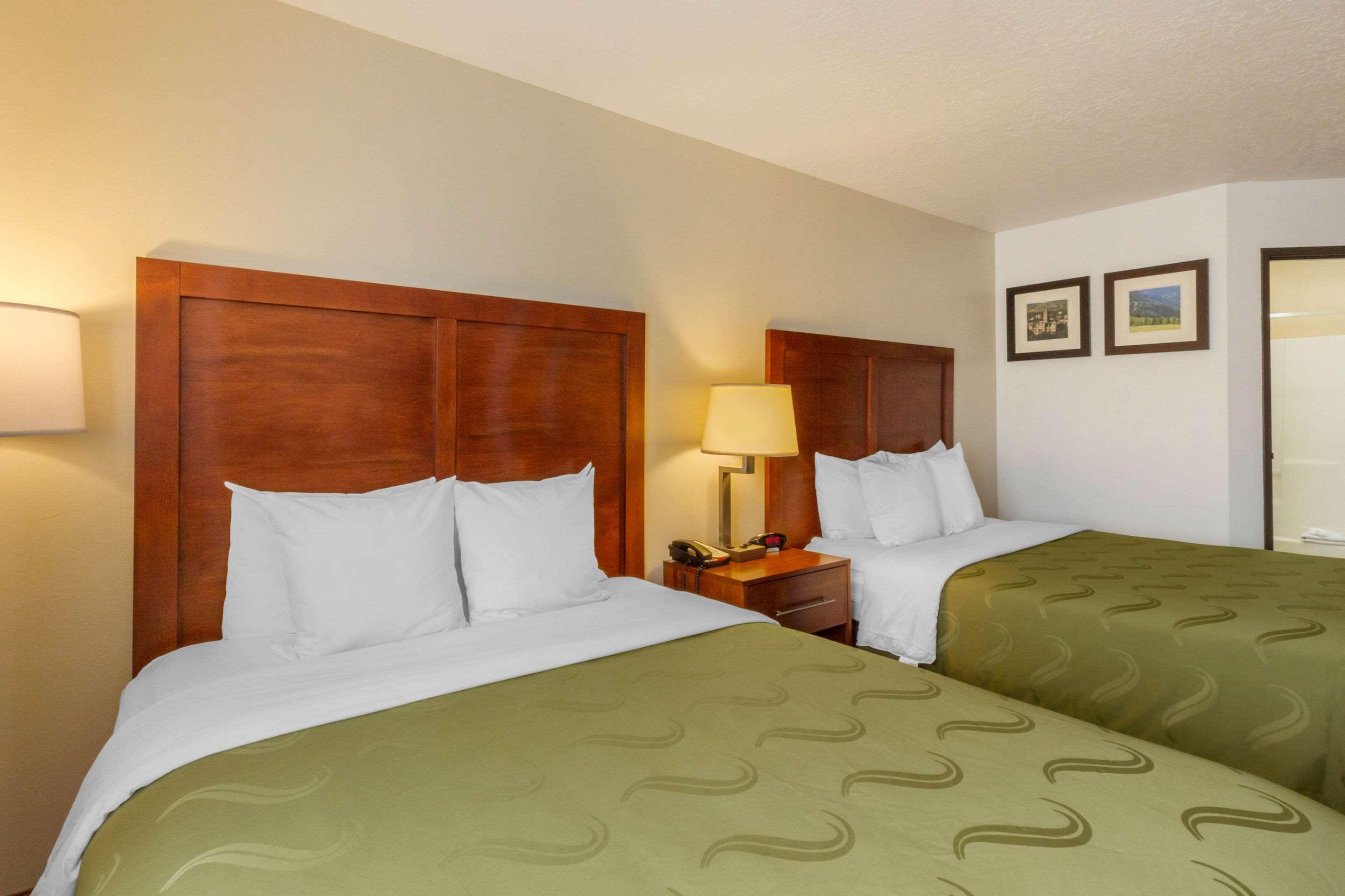 Quality Inn Logan Near University Extérieur photo
