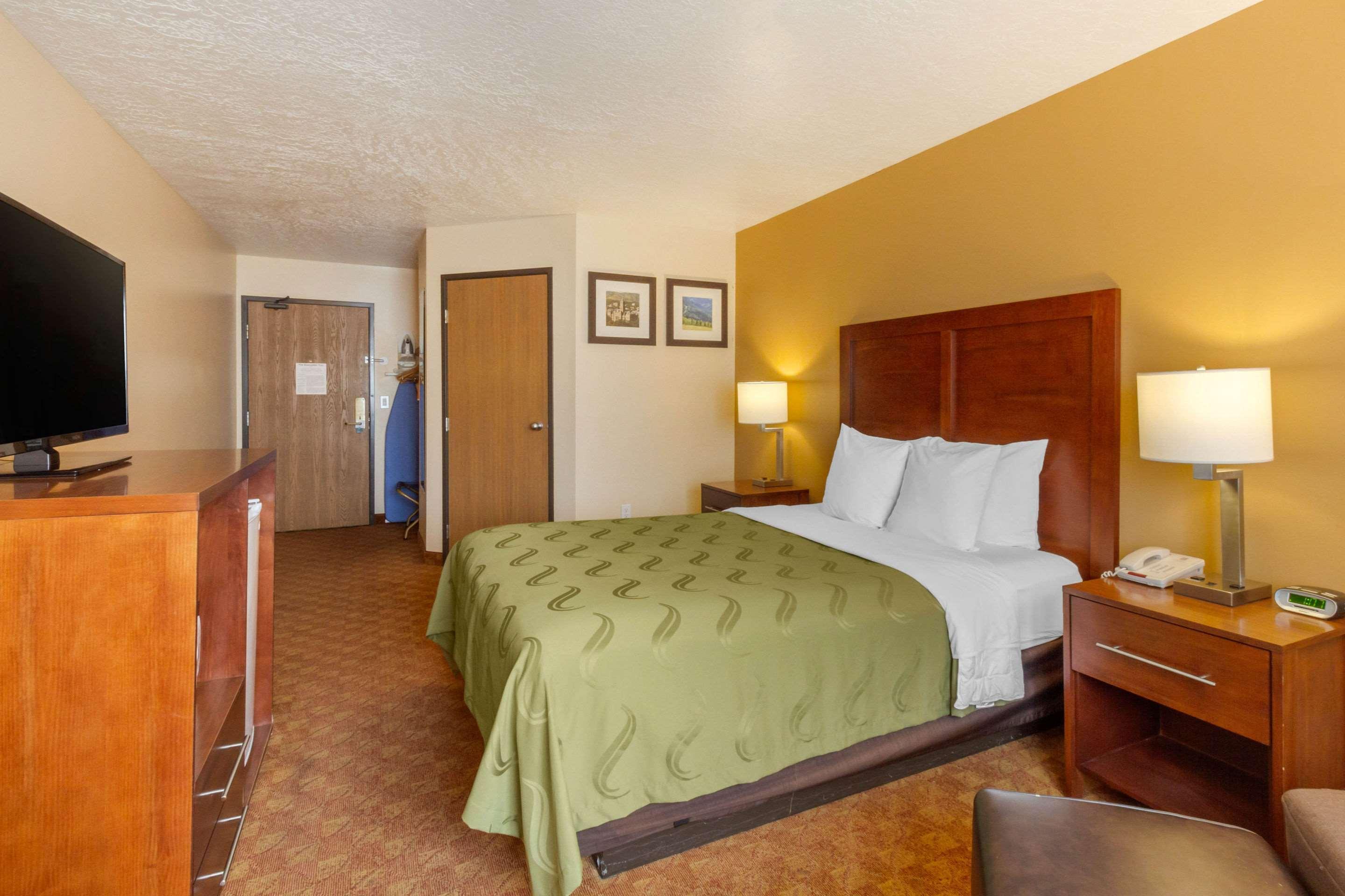 Quality Inn Logan Near University Extérieur photo