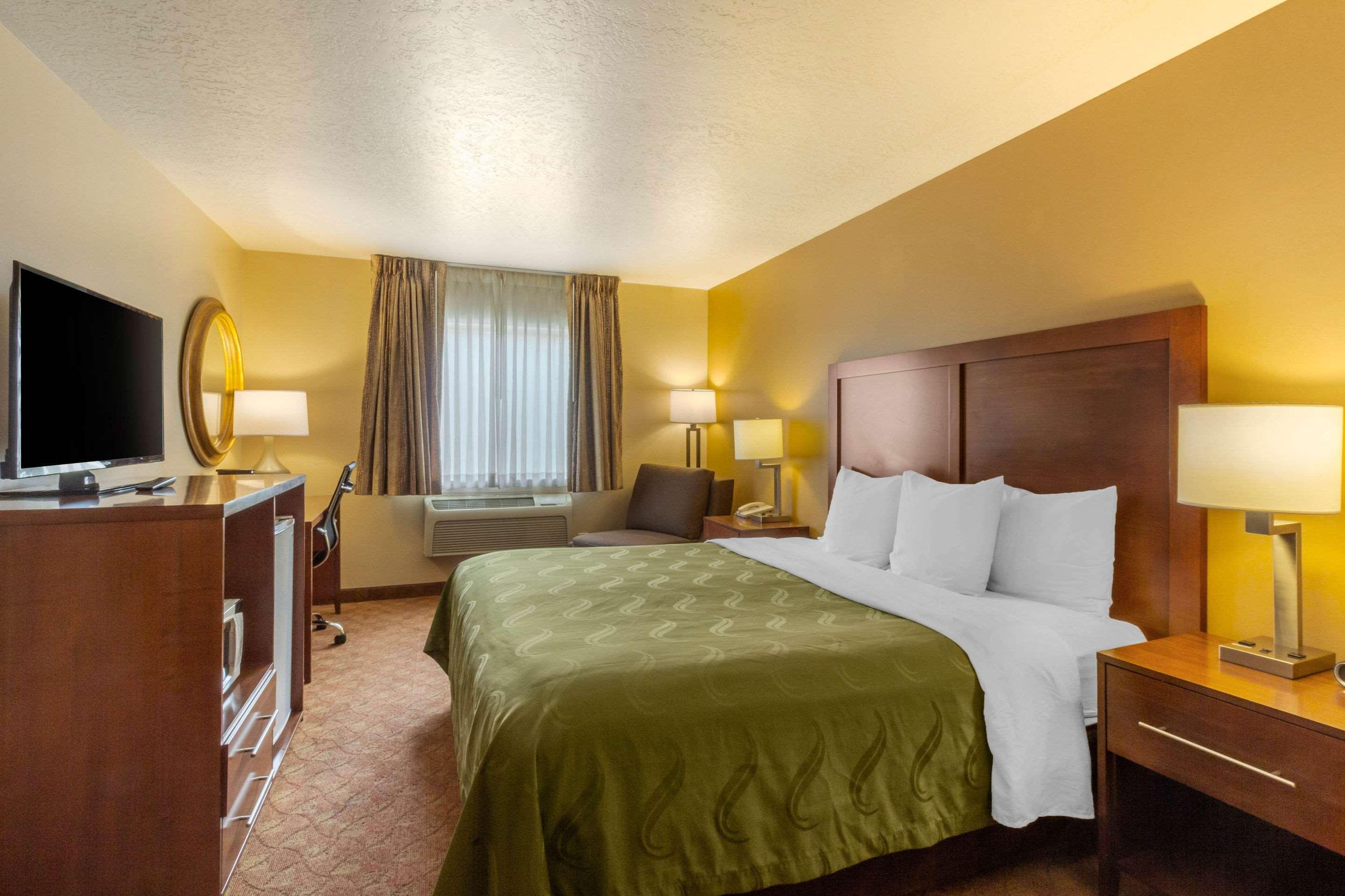 Quality Inn Logan Near University Extérieur photo