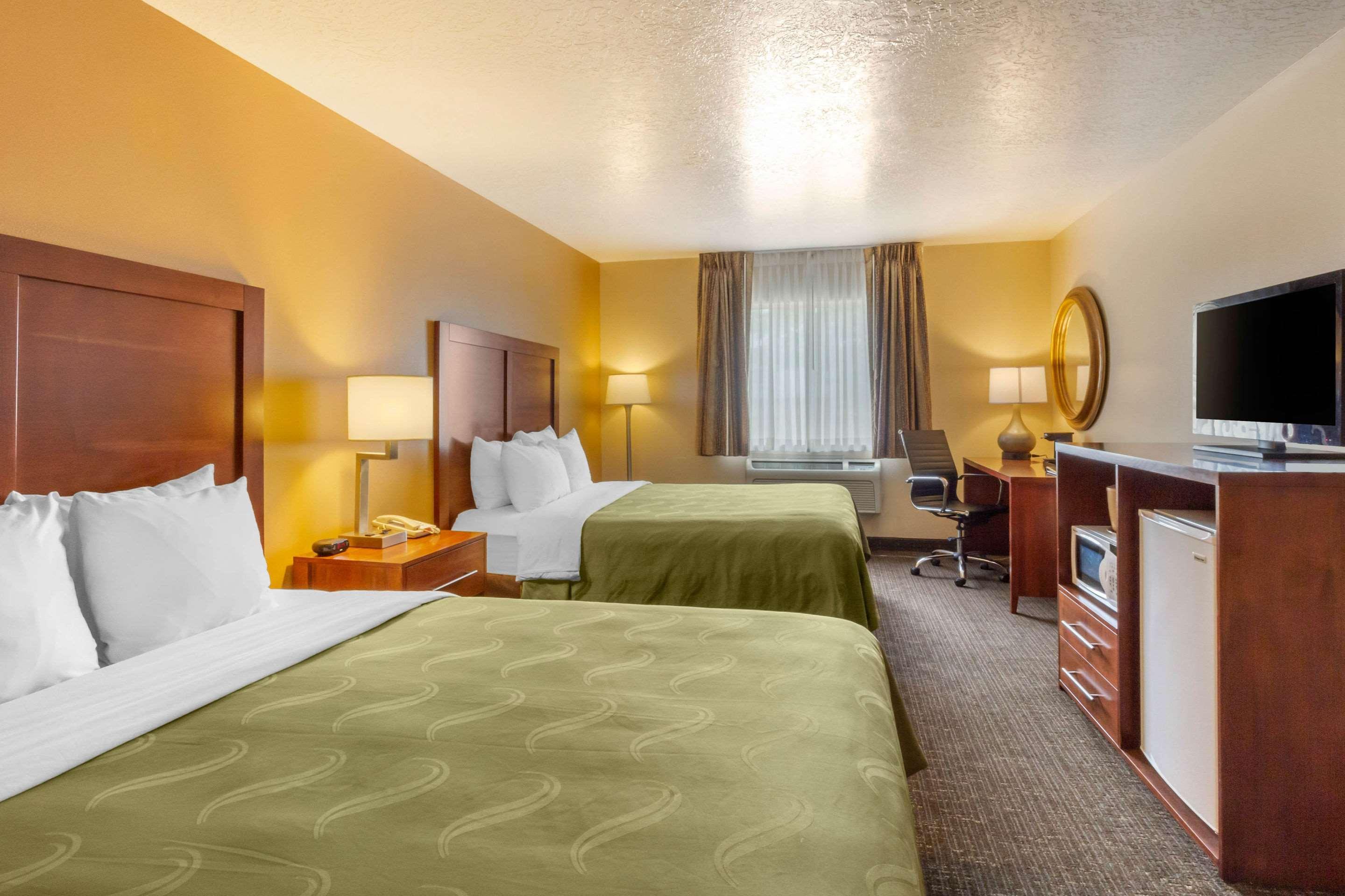 Quality Inn Logan Near University Extérieur photo
