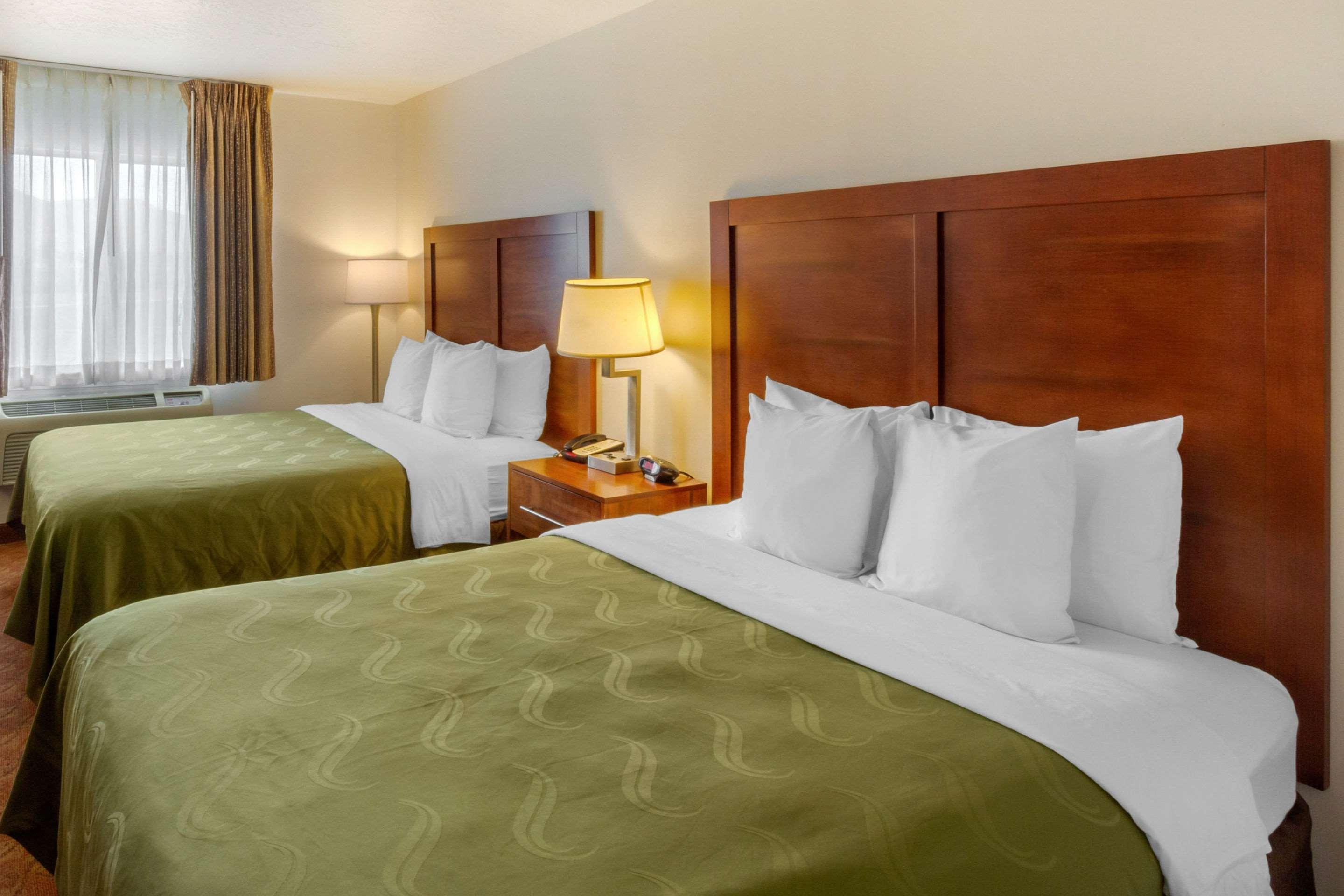 Quality Inn Logan Near University Extérieur photo