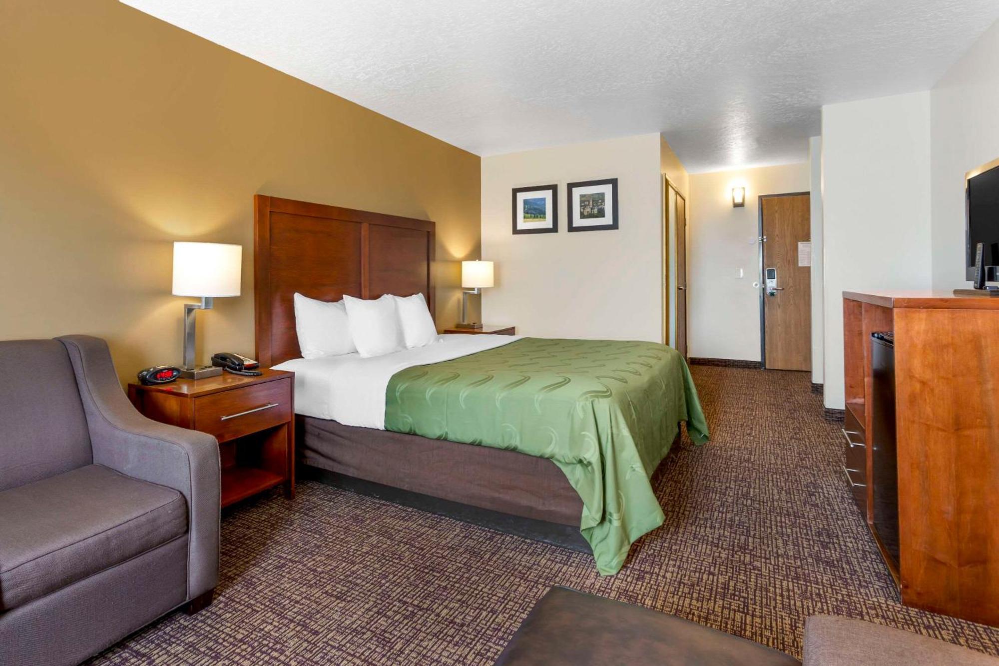 Quality Inn Logan Near University Extérieur photo