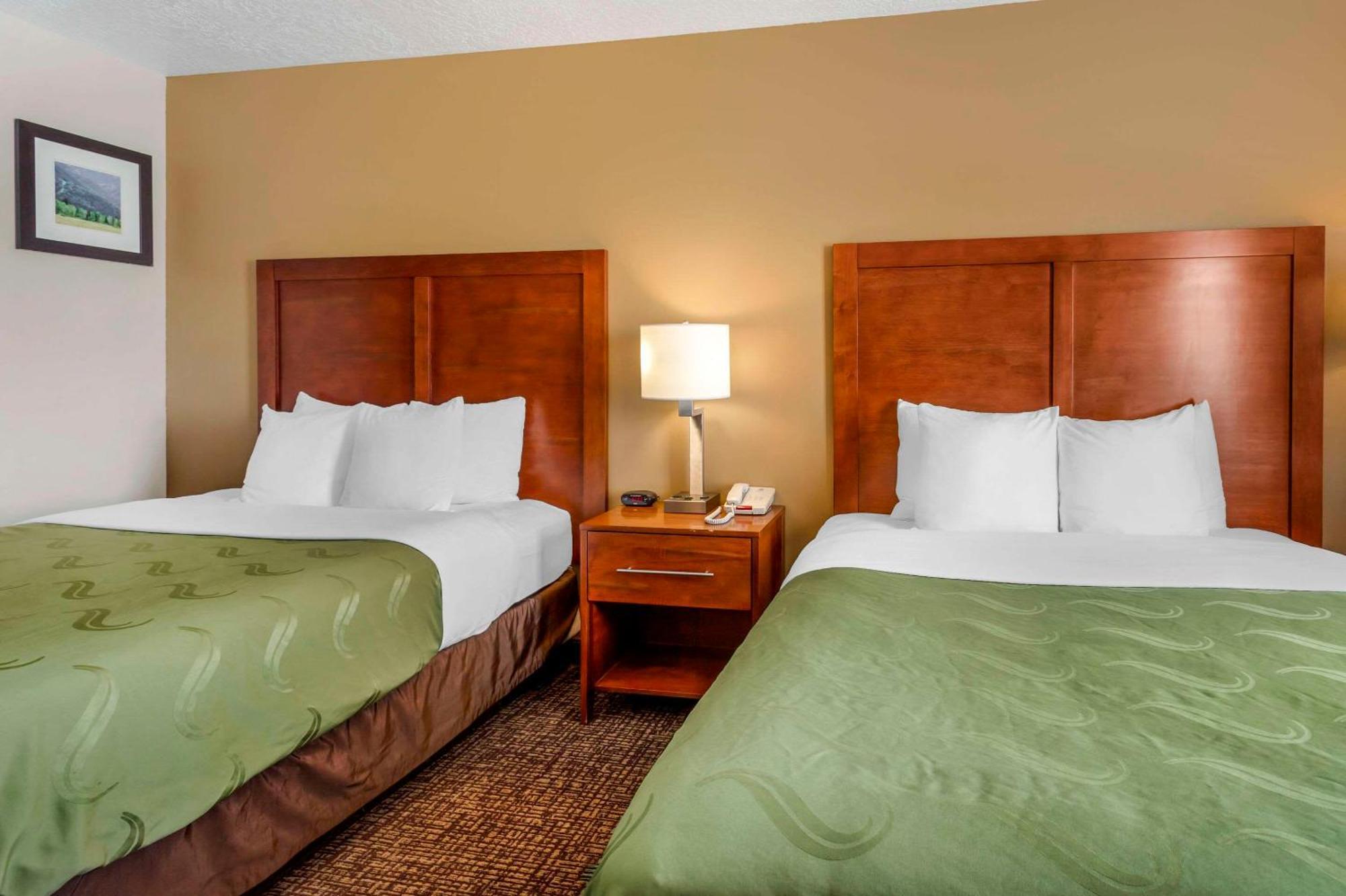 Quality Inn Logan Near University Extérieur photo
