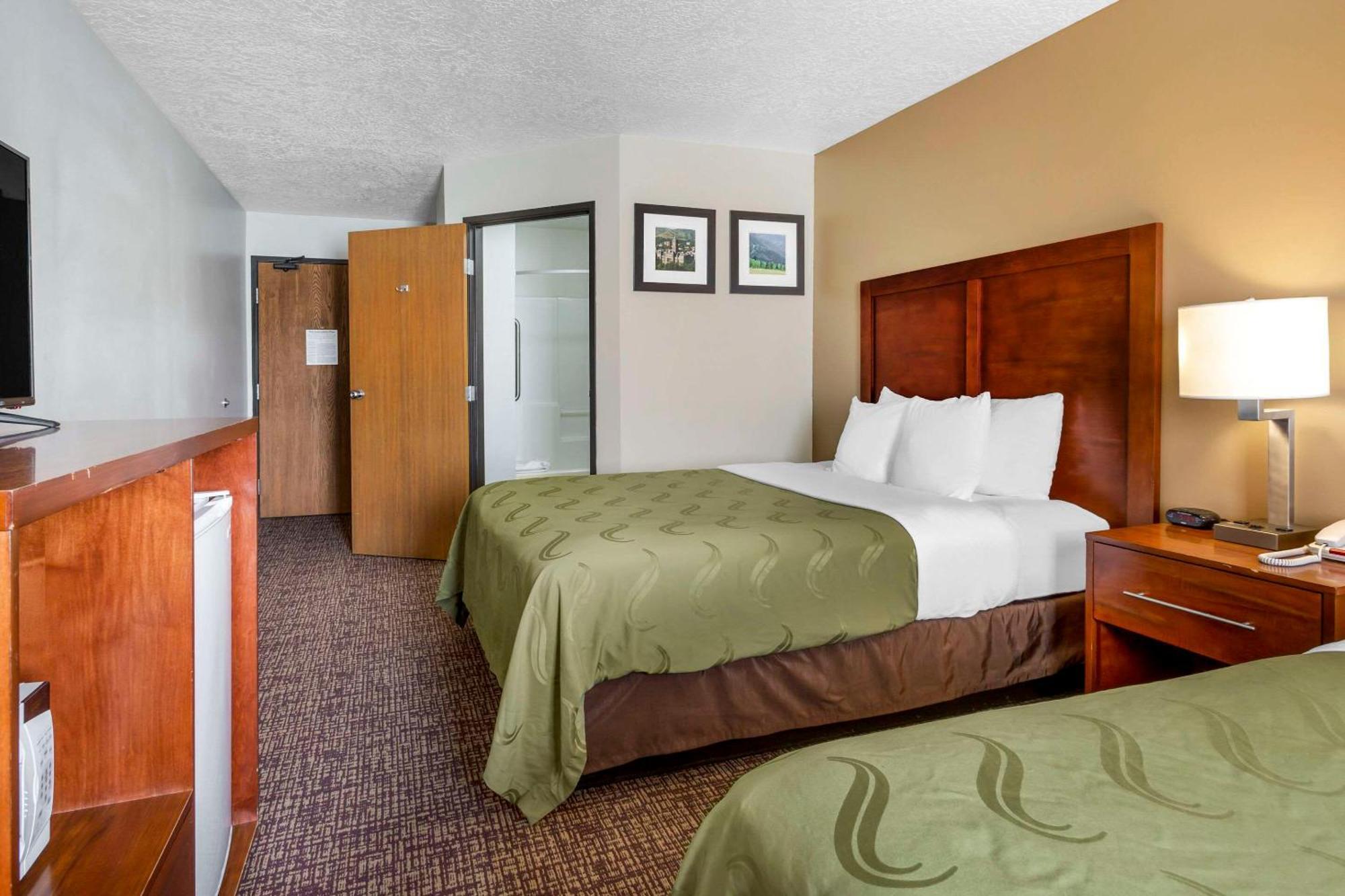 Quality Inn Logan Near University Extérieur photo