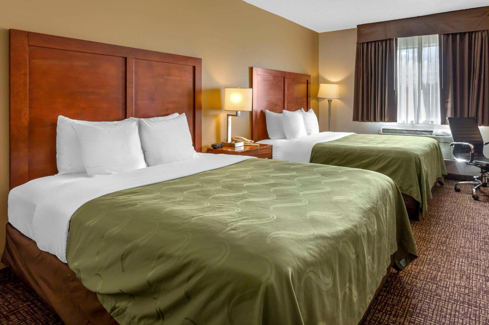 Quality Inn Logan Near University Extérieur photo