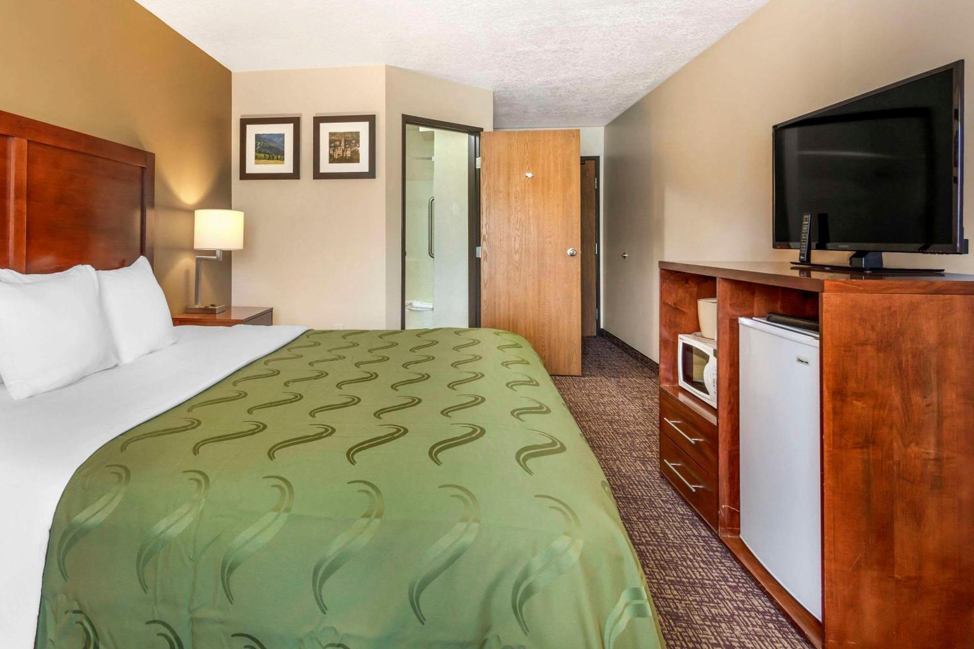 Quality Inn Logan Near University Extérieur photo