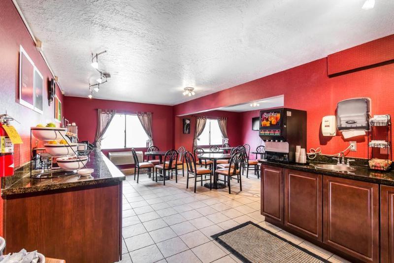 Quality Inn Logan Near University Extérieur photo