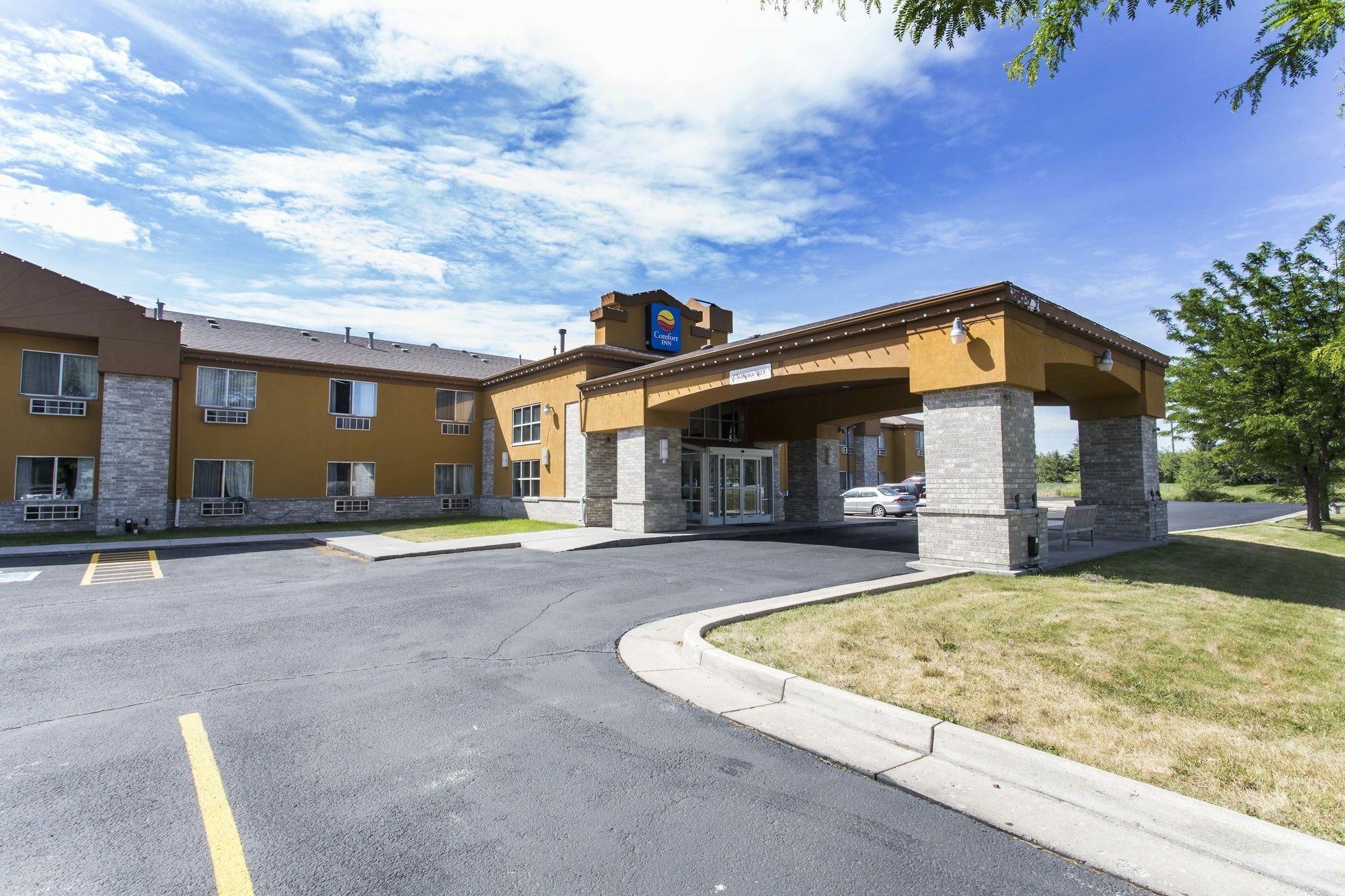 Quality Inn Logan Near University Extérieur photo