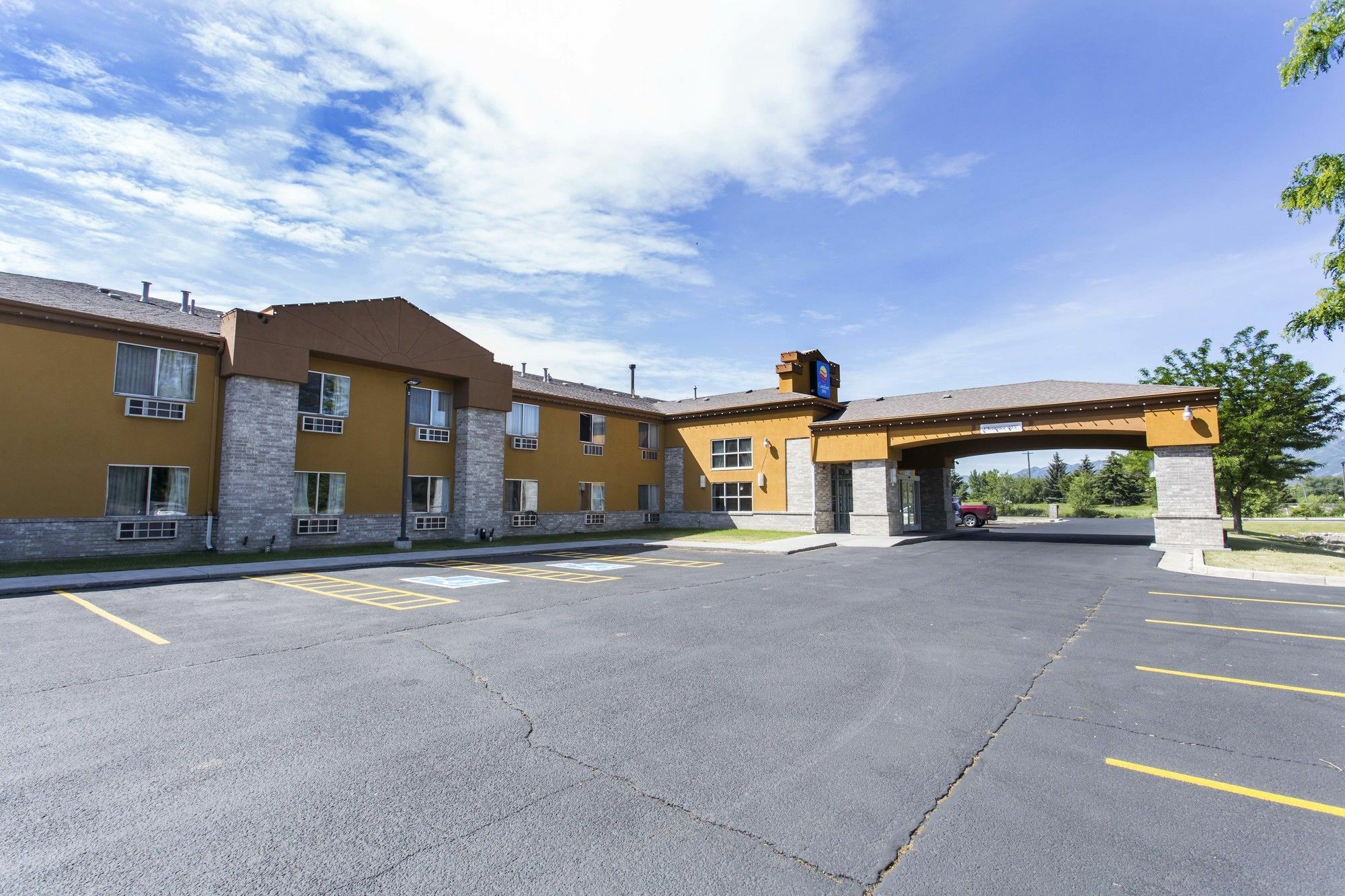 Quality Inn Logan Near University Extérieur photo